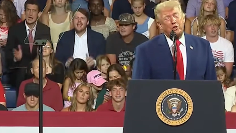 Pequenas empresas dos EUA processam Trump por novas tarifas sobre 60 países