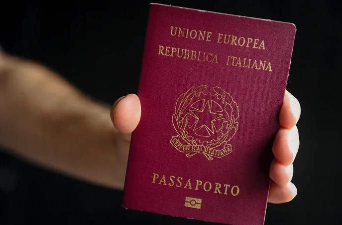 Cidadania italiana: Justiça da Itália consulta tribunal europeu sobre validade de novas restrições e abre brecha para reviravolta