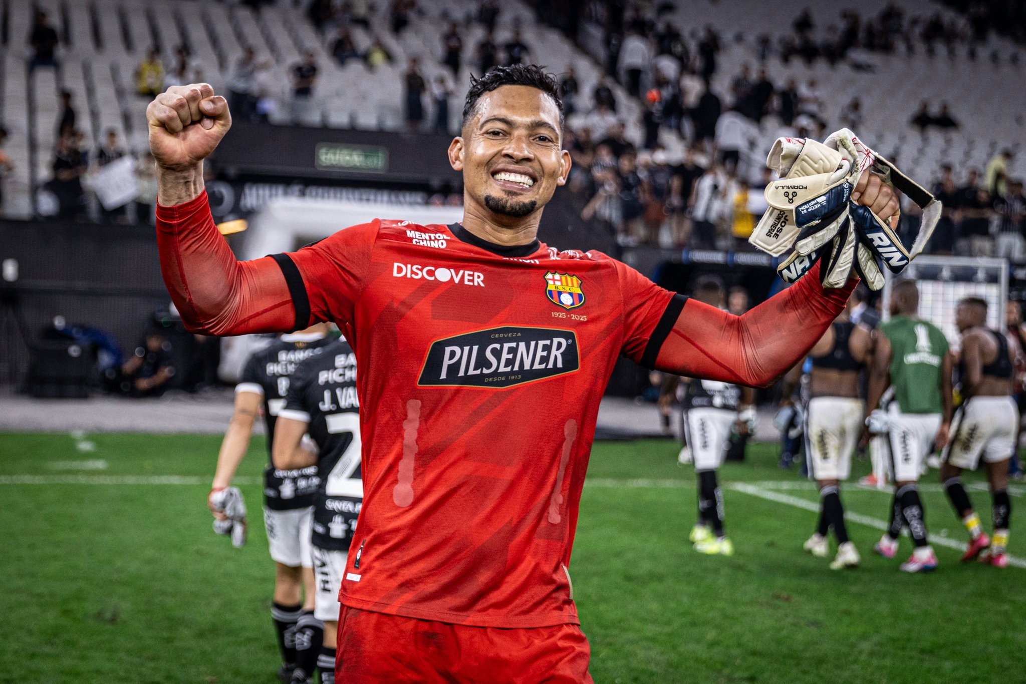 Inter tenta a contratação do goleiro José Contreras, do Barcelona de Guayaquil