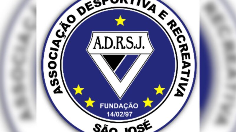 Qual é mais bonito? Compare e vote em qual o melhor escudo do São José