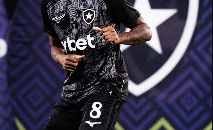 Danilo se manifesta após oferta do Palmeiras e pede que Botafogo não force saída para Rússia