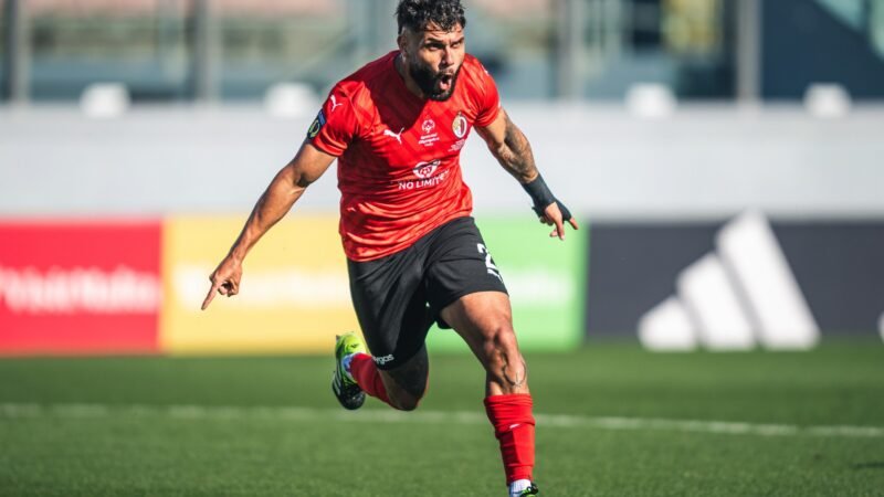 Lateral brasileiro ganha prêmio individual em primeira temporada na Europa