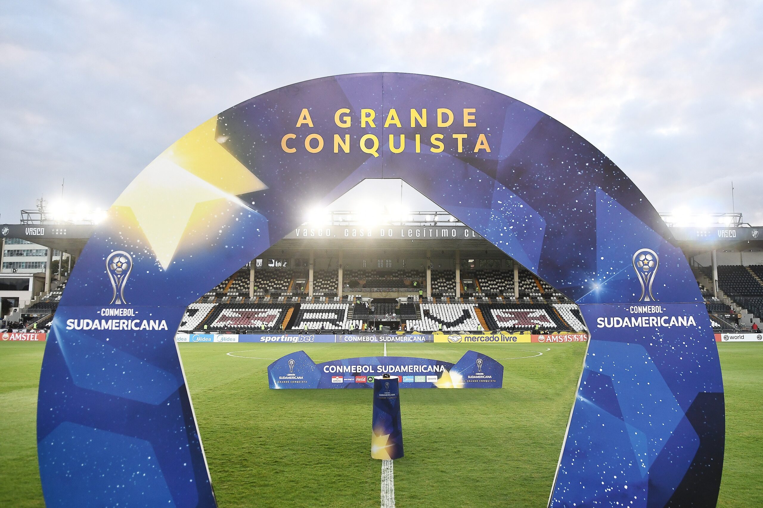 Vasco x Independiente Medellín: onde assistir ao vivo, horário e escalações