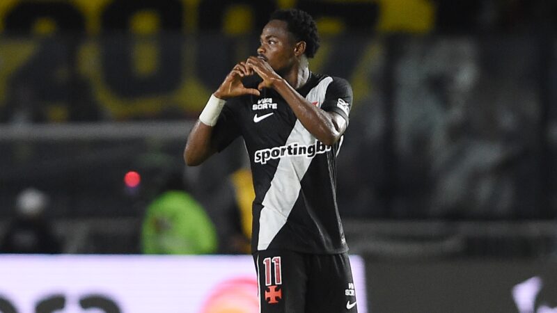 Andrés Gómez desabafa sobre momento do Vasco: “Penso que é algo espiritual”