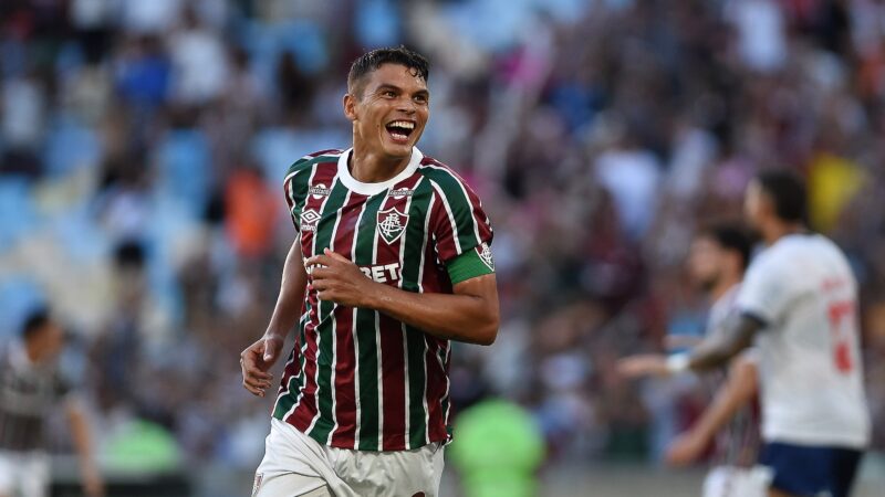 Thiago Silva deve ser capitão no Fluminense, após recusa simbólica diante de Fábio; entenda