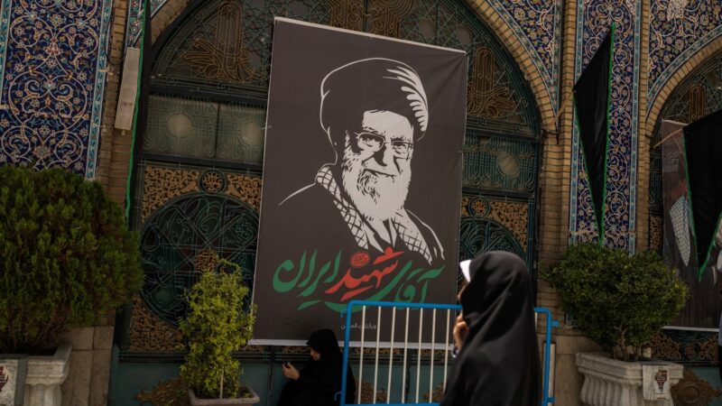 Funeral de Ali Khamenei: autoridades se reúnem para velar líder supremo antes de cerimônias públicas; FOTOS e VÍDEOS