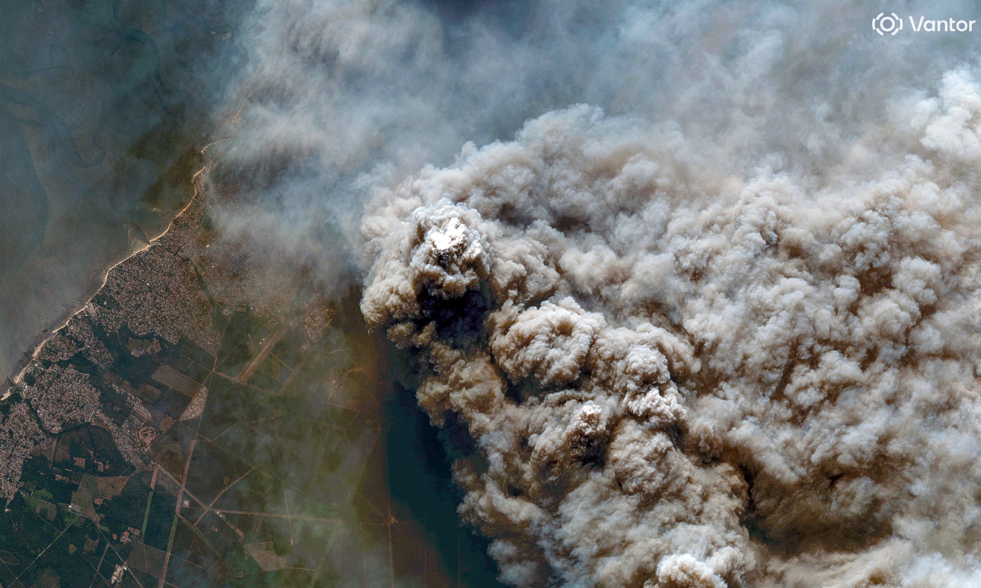 ‘Intensidade de bomba atômica’, ‘pior crise desde a 2ª Guerra’: a luta da Europa para conter incêndios devastadores