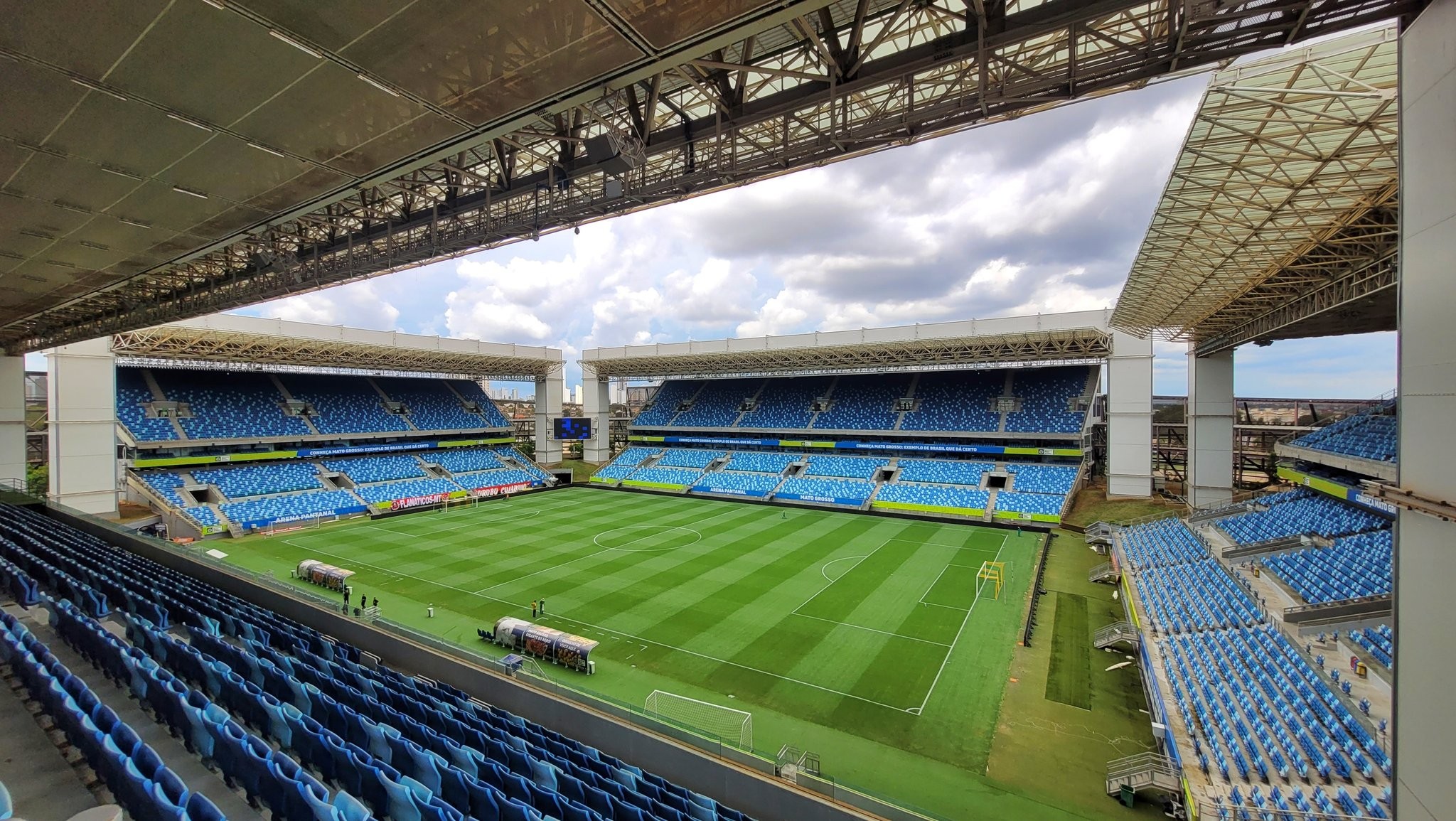 No vermelho: Veja como Fortaleza vai usar dinheiro da venda do mando de campo contra Palmeiras