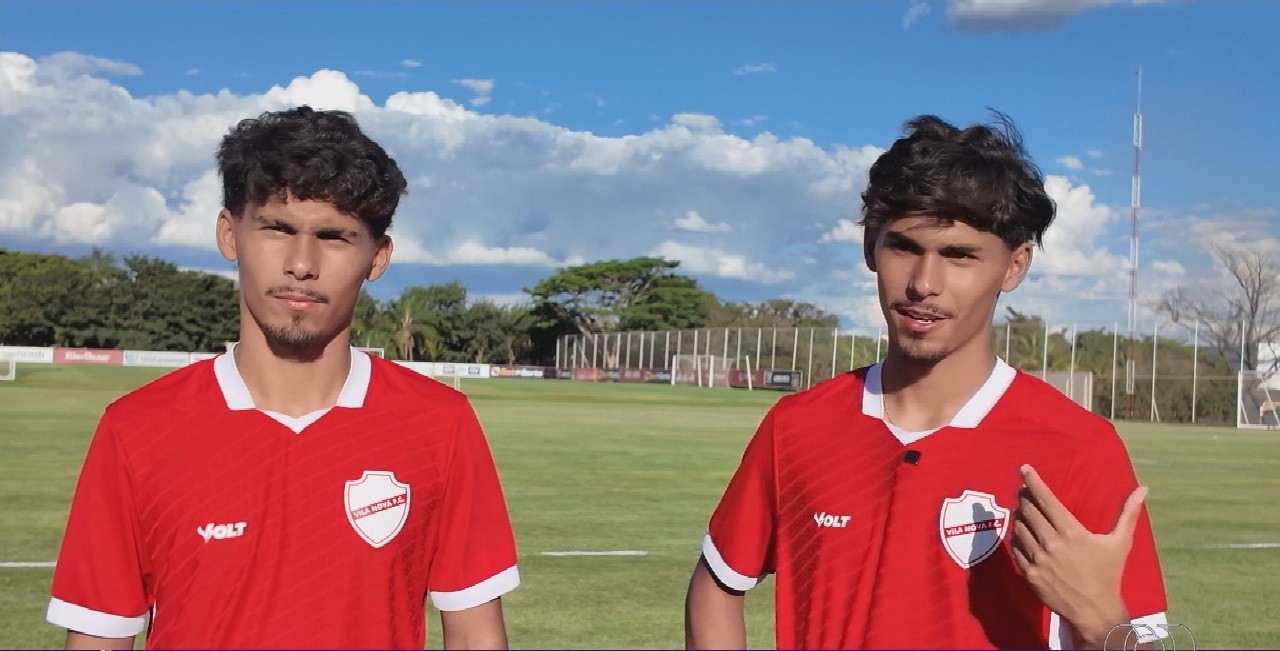 Irmãos gêmeos se destacam na base do Vila Nova e “confundem” os adversários; vídeo