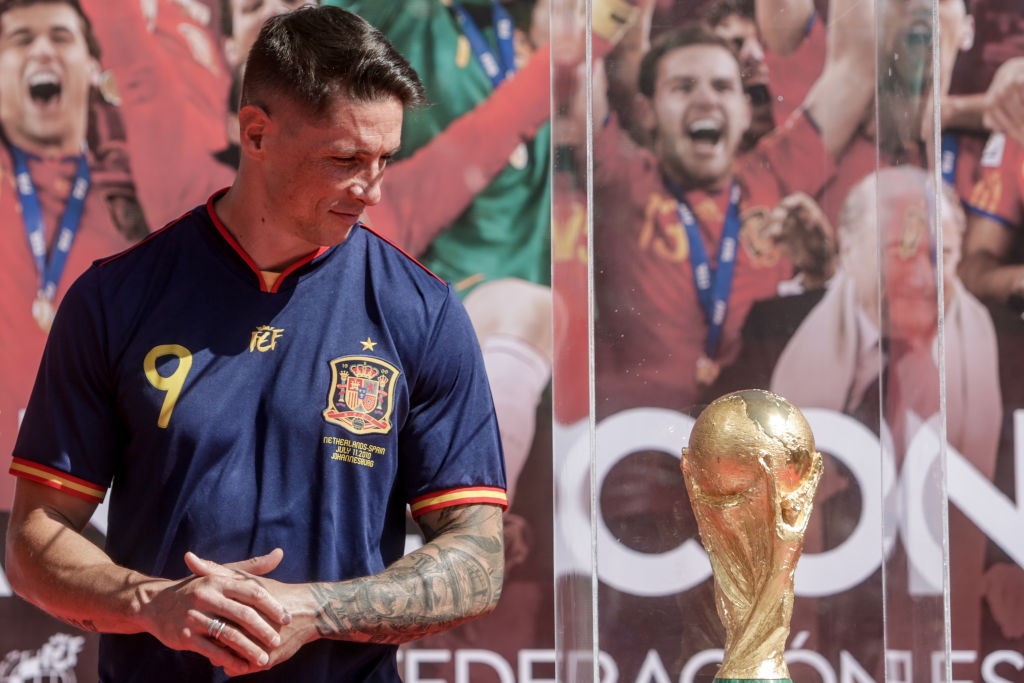 Fernando Torres transmite à Espanha mantra campeão de 2010: “Calma, vocês são melhores”