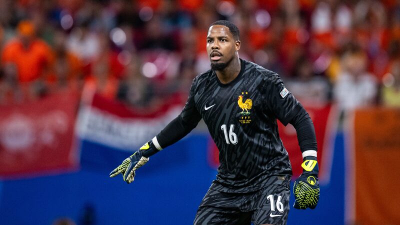 Goleiro Maignan, destaque da França, nasceu bem perto do Brasil; entenda