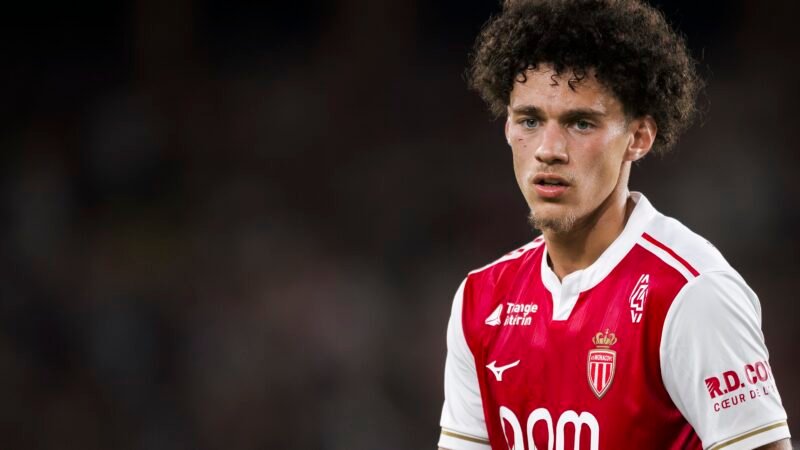 Monaco recusa proposta de quase R$ 300 milhões do PSG por Akliouche