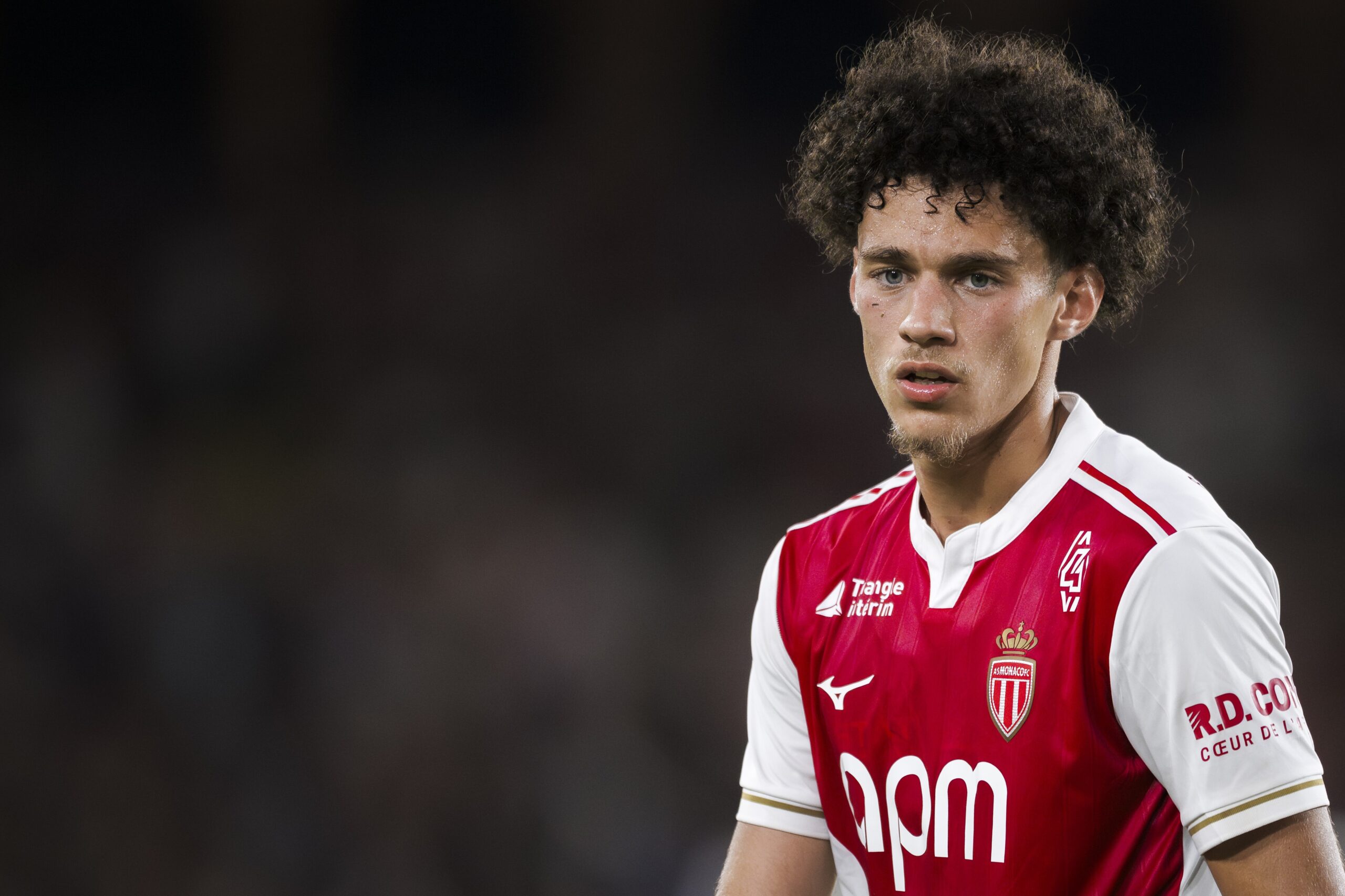 Monaco recusa proposta de quase R$ 300 milhões do PSG por Akliouche