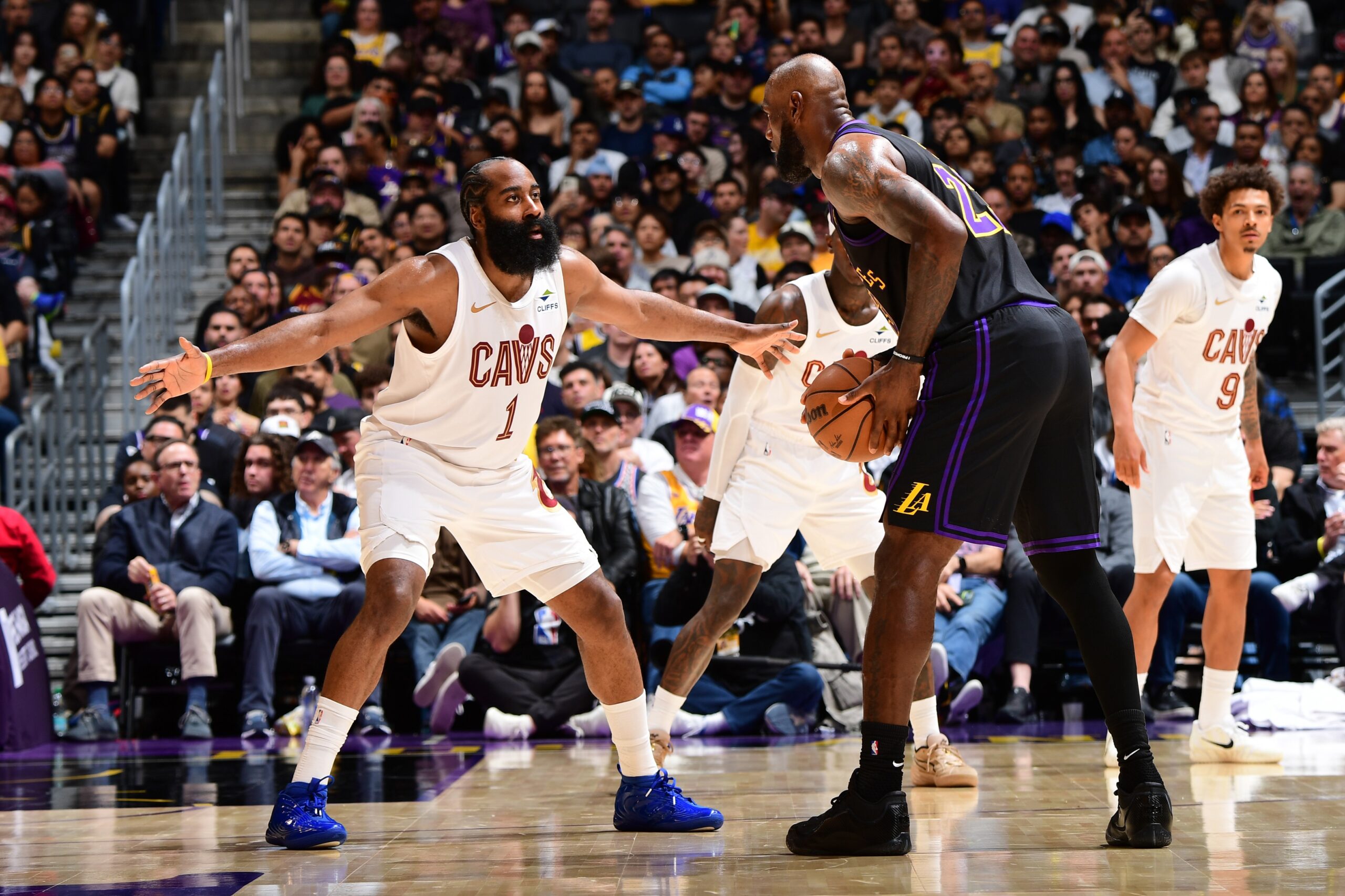 James Harden comenta sobre a possibilidade de jogar com LeBron nos Cavs: “Esse é o objetivo”