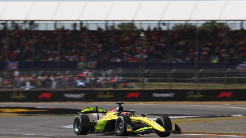 Câmara é 10º na sprint da F2 em Silverstone, e Tsolov vence pela 5ª vez