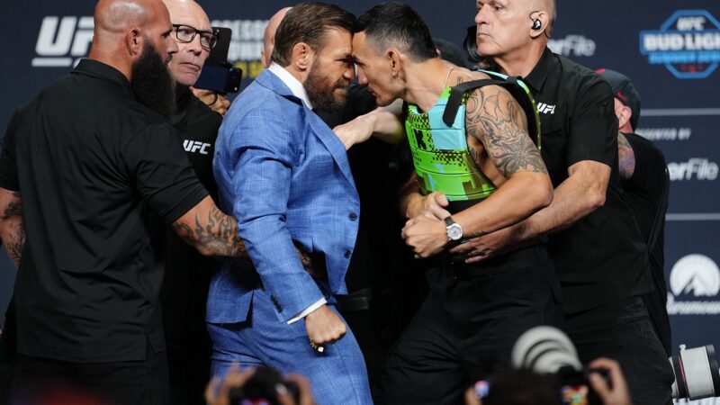 McGregor e Holloway se encaram pela última vez antes da revanche: “Sou nuclear”