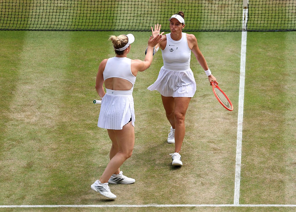 Wimbledon 2026: Luisa Stefani/Gabriela Dabrowski x Guo Hanyu/Kristina Mladenovic pela final de duplas