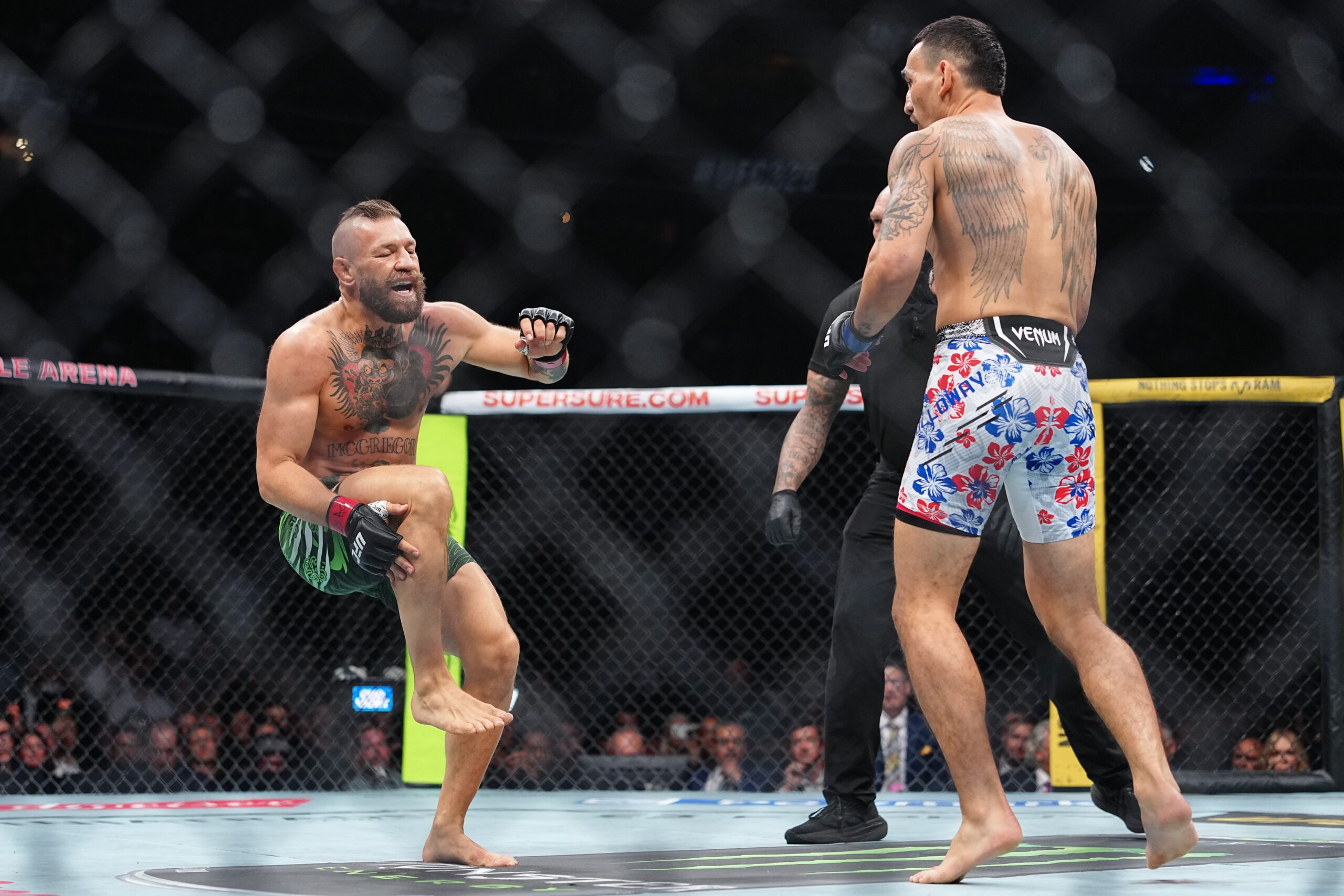 Conor McGregor rebate alegações “absurdas” de que estava lesionado antes do UFC 329