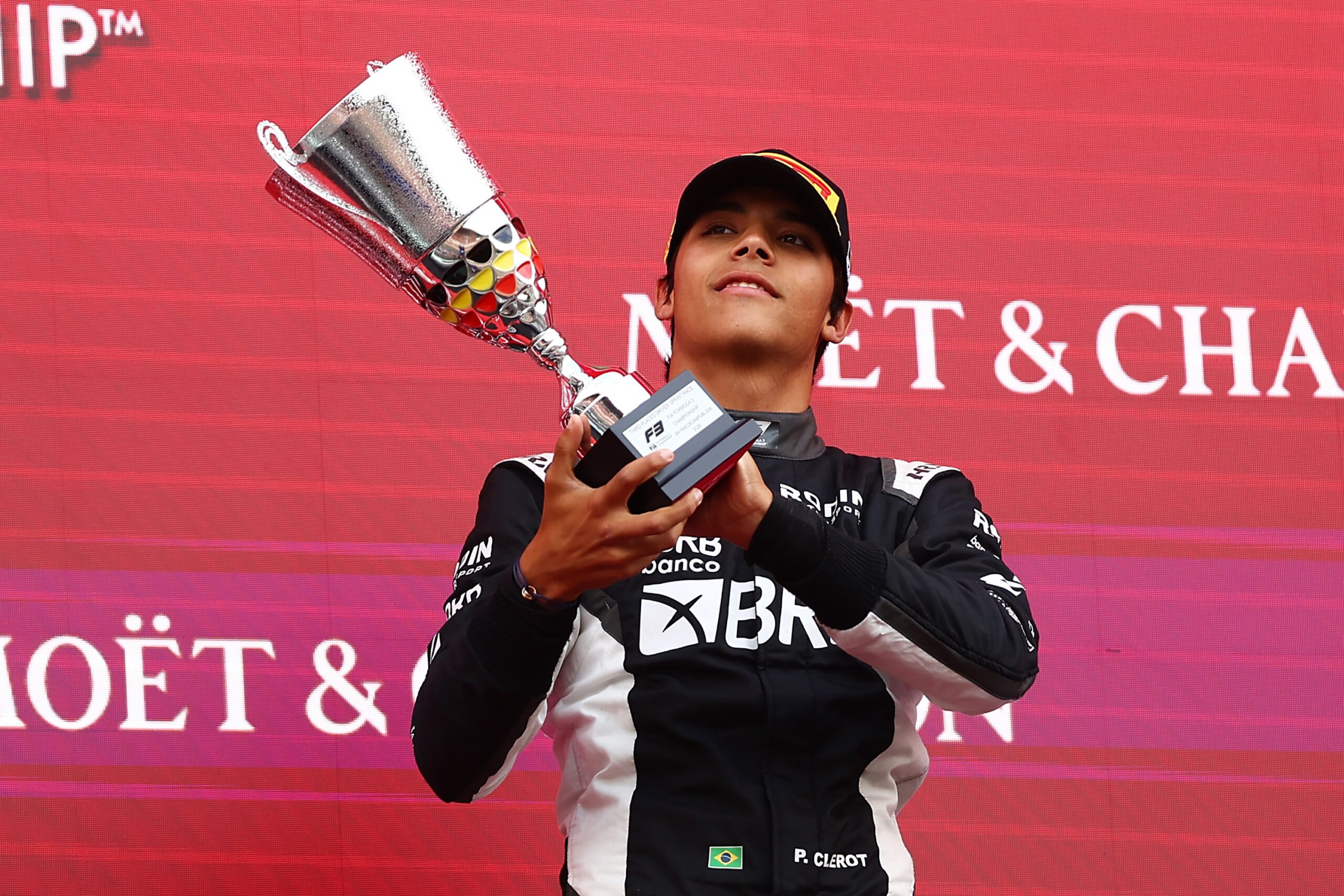 Pedro Clerot é 3º e vai ao pódio da corrida sprint da F3 na Bélgica