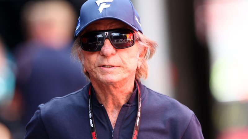 Fittipaldi cita críticas por idade e elogia fase de Hamilton na Ferrari