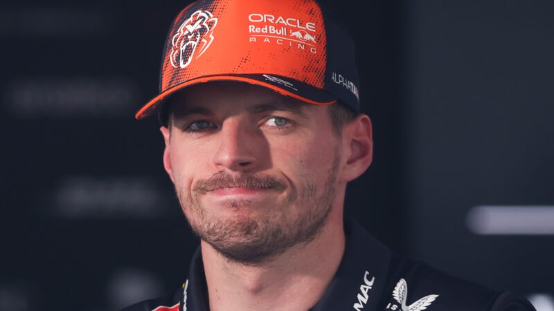 Verstappen diz que carro estava degradando e desabafa: “Sem esperança”