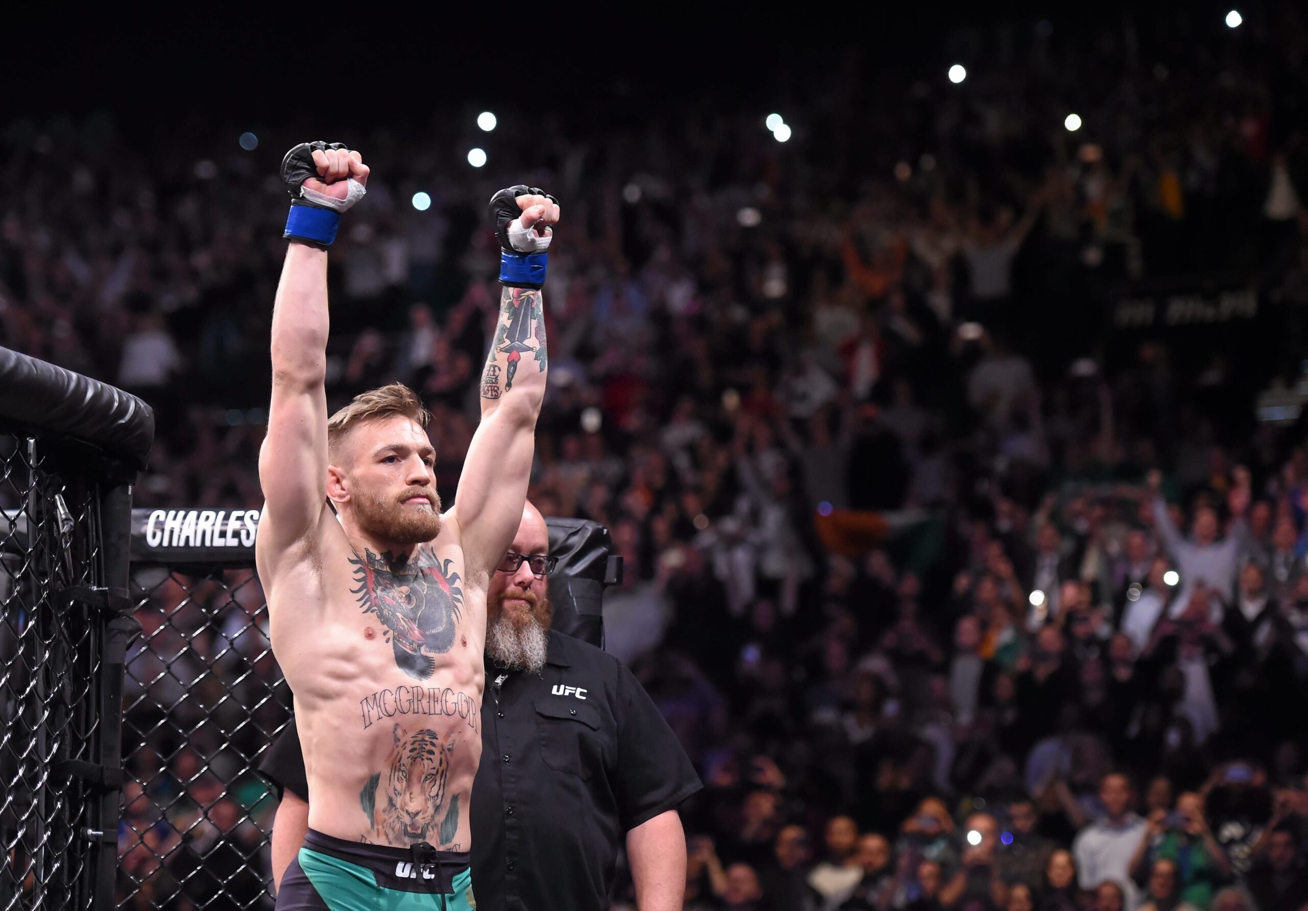 Conor McGregor diz que é o melhor peso-pena da história: “Sou o maior desde Bruce Lee”