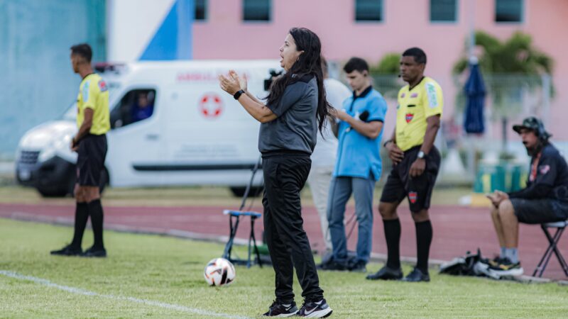 Gleide Costa inicia trabalho à frente do futebol feminino do Kashima-PB