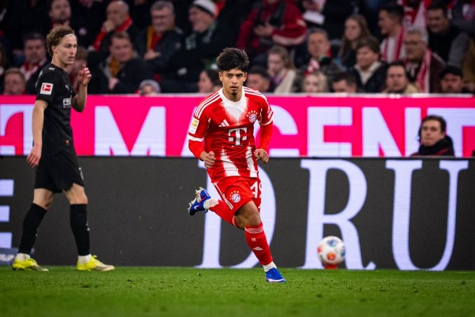 Brasileiro promessa do Bayern quer jogar Copa de 2030 e deixa em aberto Brasil ou Portugal