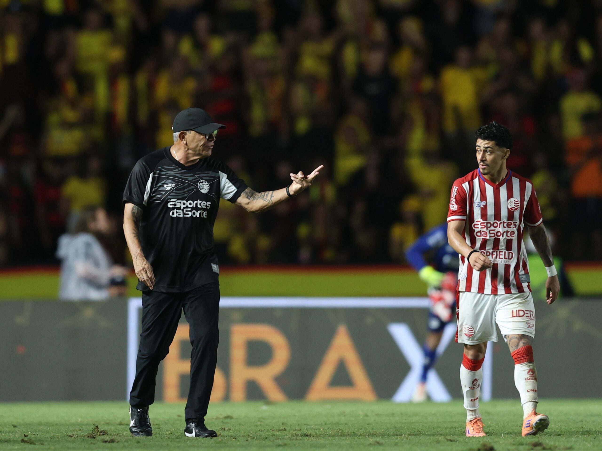Hélio confirma volta de Dodô no Náutico e indica dupla com Jean Carlos: “Dá para jogar junto”