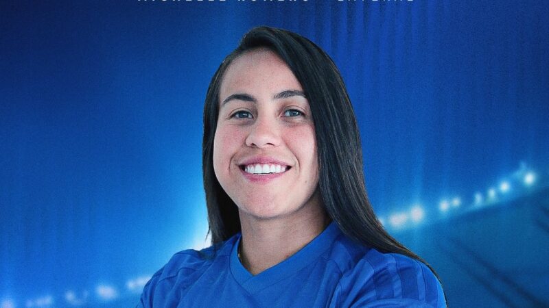 Cruzeiro anuncia contratação da lateral Michelle Romero