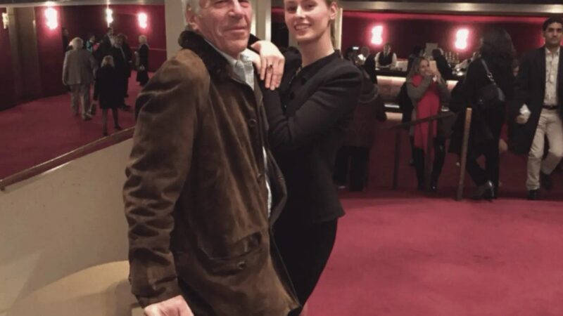 Quem é Karyna Shuliak, dentista que foi namorada de Jeffrey Epstein e pode herdar R$ 512 milhões de sua fortuna