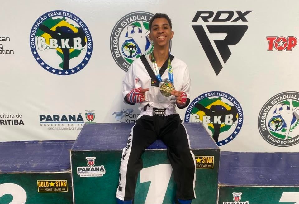 Ruan Jones conquista título do Campeonato Brasileiro de Kickboxing