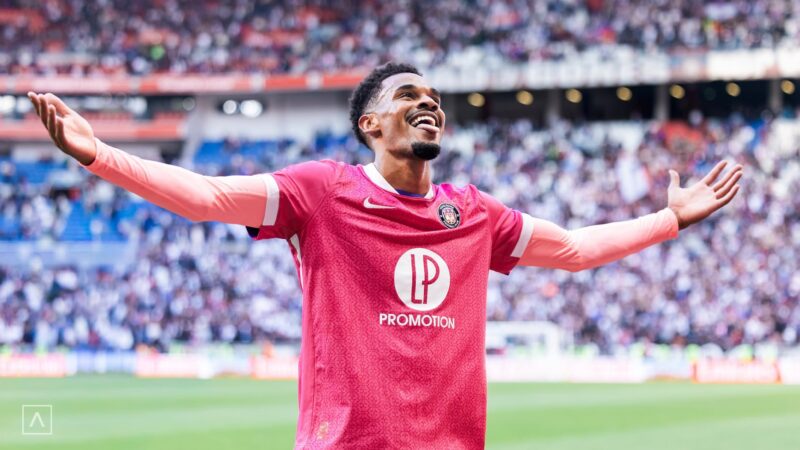 Emersonn acerta com clube da Premier League e se torna maior venda da história do Toulouse