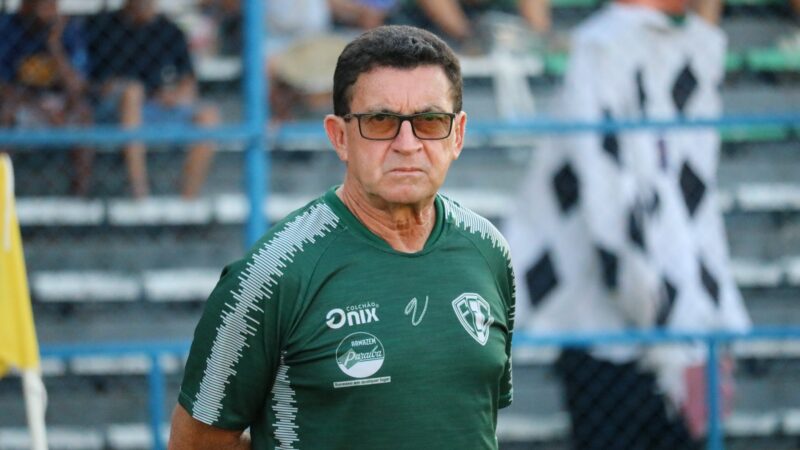 Fluminense-PI desliga Totonho, técnico da equipe sub-20, após empate no Piauiense da categoria