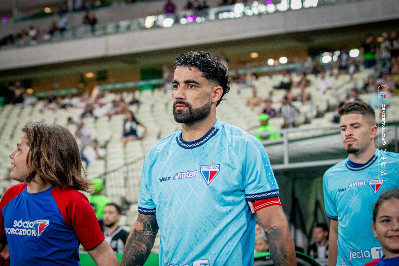 Brítez aceita proposta do Vitória e vai assinar contrato válido por uma temporada