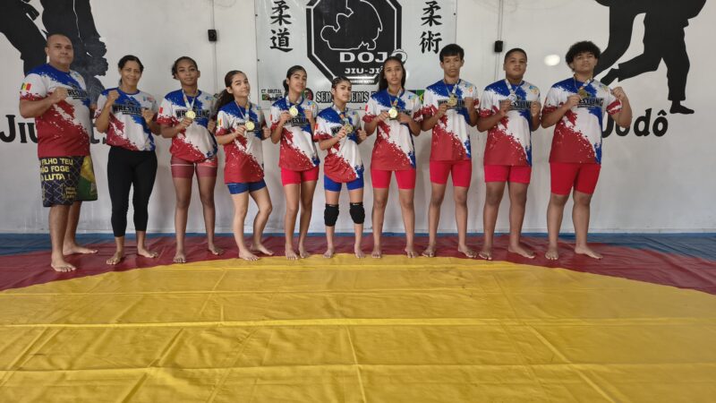 Atletas de Petrolina conquistam 18 medalhas no wrestling em Jogos Escolares