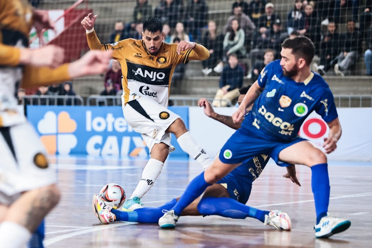 Criciúma-SC e Atlético-PI empatam em 2 a 2 em jogo pela 2ª rodada do Brasileiro de Futsal
