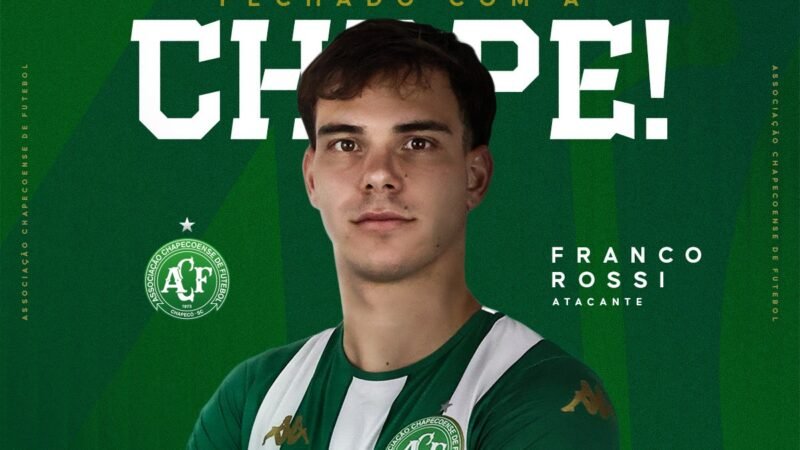 Chapecoense anuncia atacante uruguaio após reviravolta em negociação