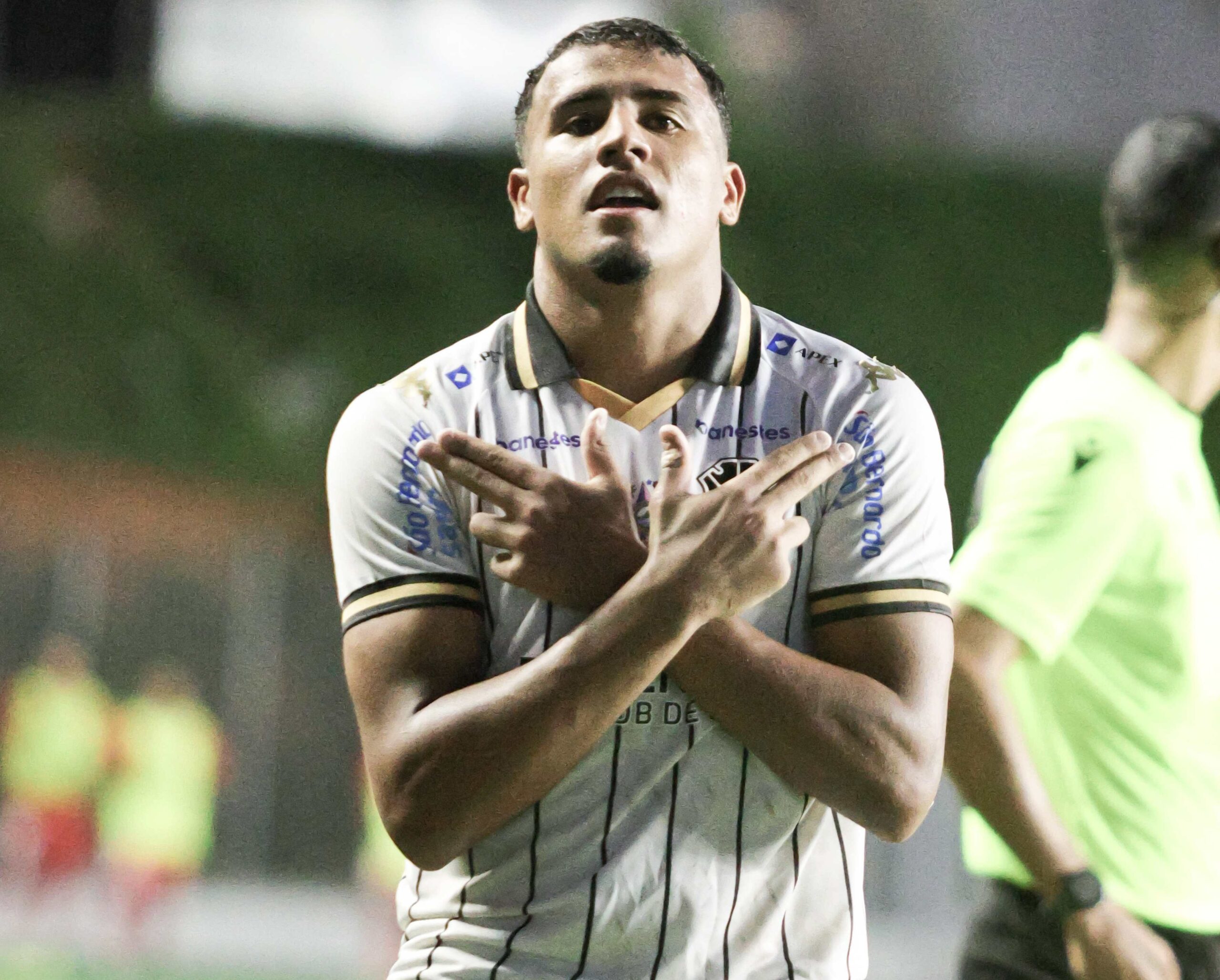 Rio Branco-ES acerta transferência de Rafa Pacheco para o Fortaleza e mantém 40% dos direitos