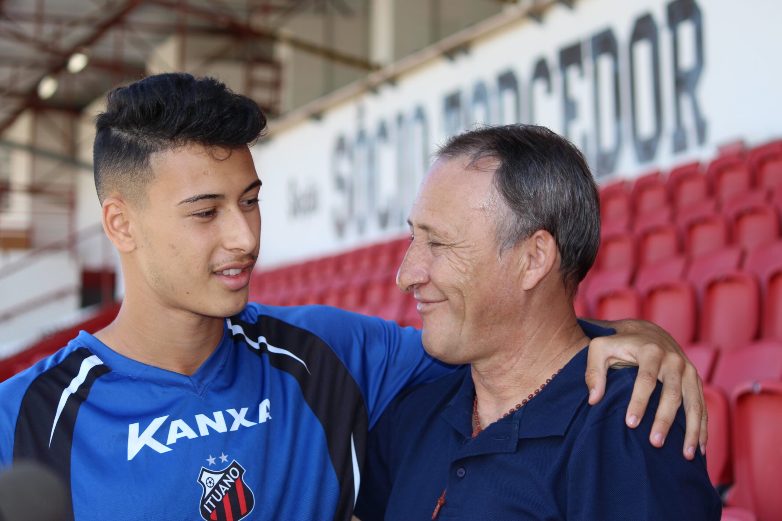 Martinelli deixou o Corinthians por sonho familiar, foi alvo de 25 clubes e trilha caminho raro no futebol