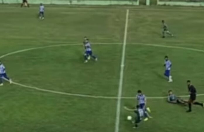 Daí, João Matheus? Na base, jogador do Coruripe faz o gol que Pelé não fez; assista