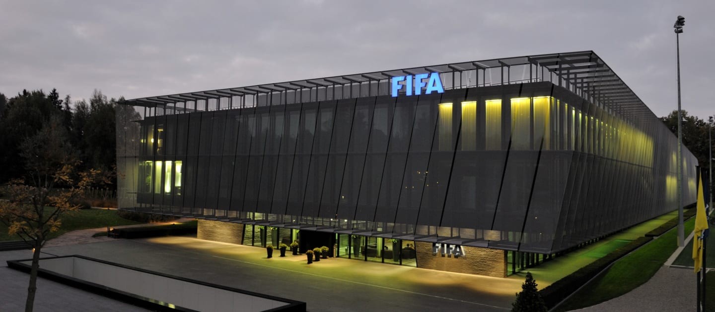 Entenda por que a Suíça, rival da Argentina, é sede da Fifa e de várias organizações esportivas