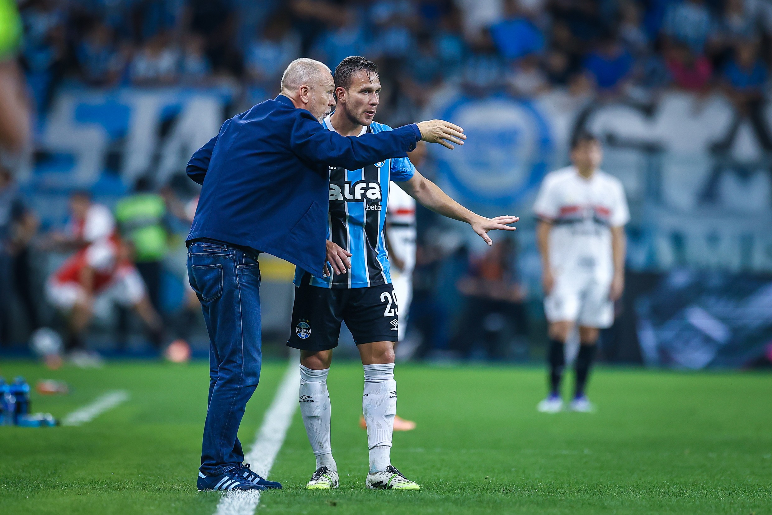 Melhorou ou piorou? Veja o desempenho do Grêmio após pausas recentes no Brasileirão