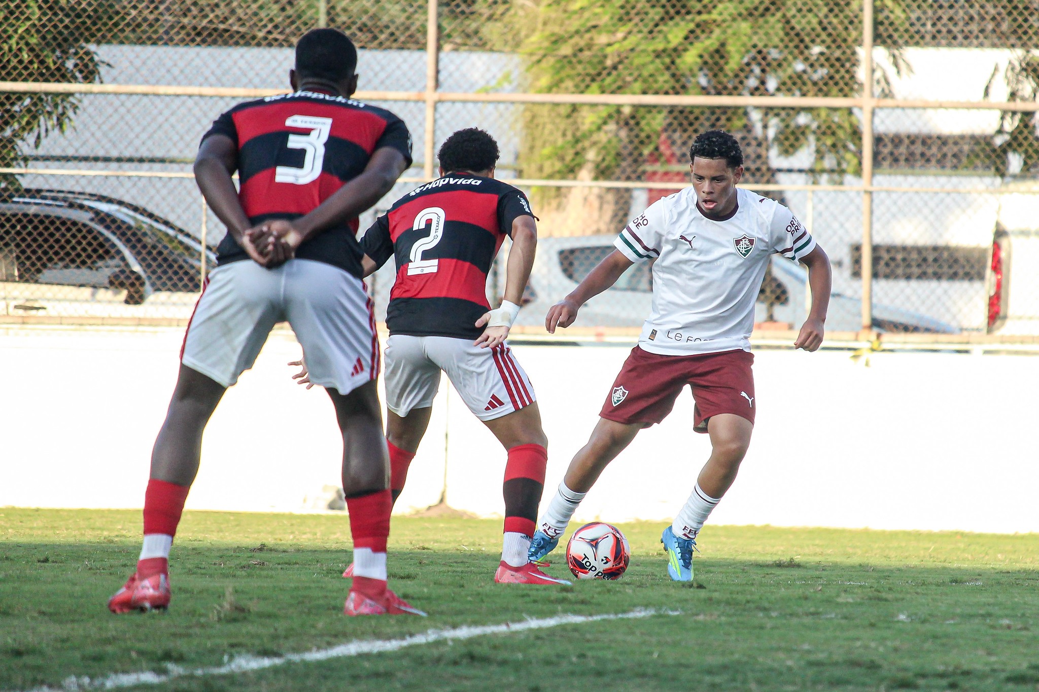 Fluminense encaminha renovação com Marcos Paulo, atacante do sub-20