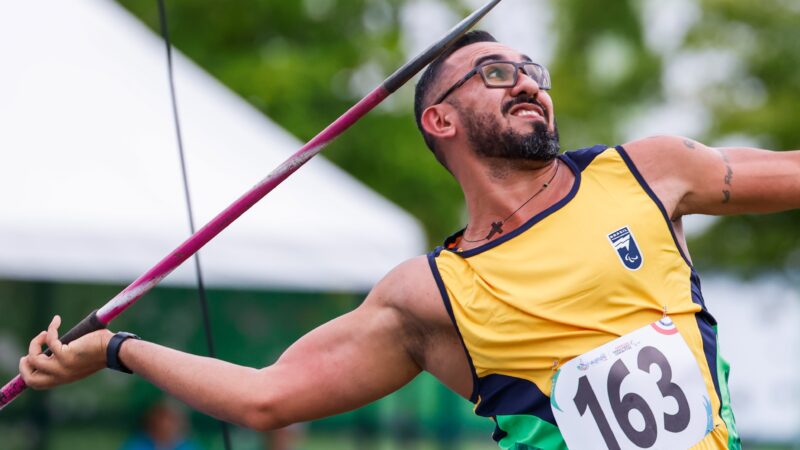Cícero Nobre é ouro no lançamento de dardo F55/56 nos Jogos Parasul-Americanos de Valledupar 2026