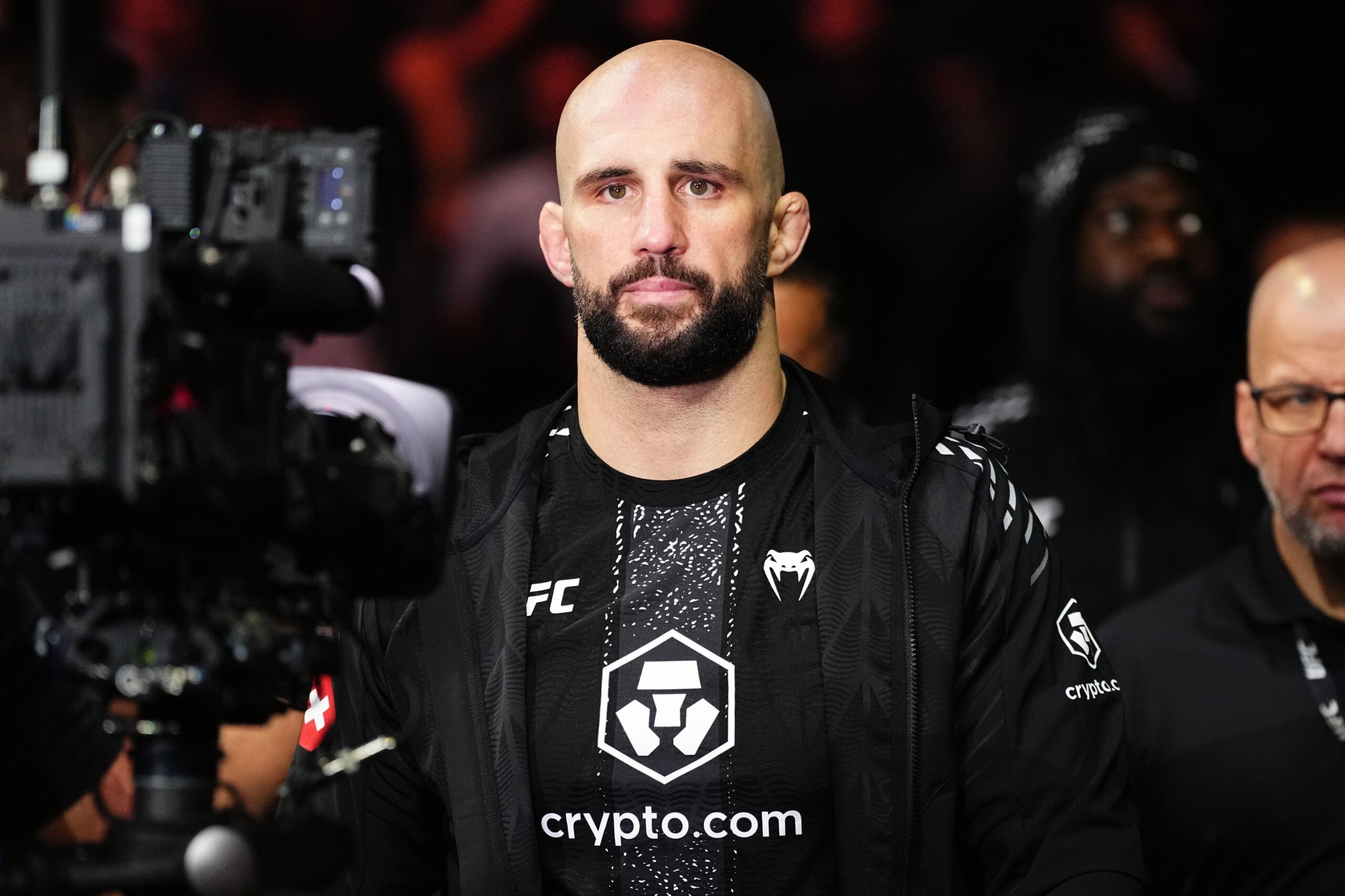 Lutador do UFC é suspenso por doping e admite uso de substância proibida: “Maior erro da vida”