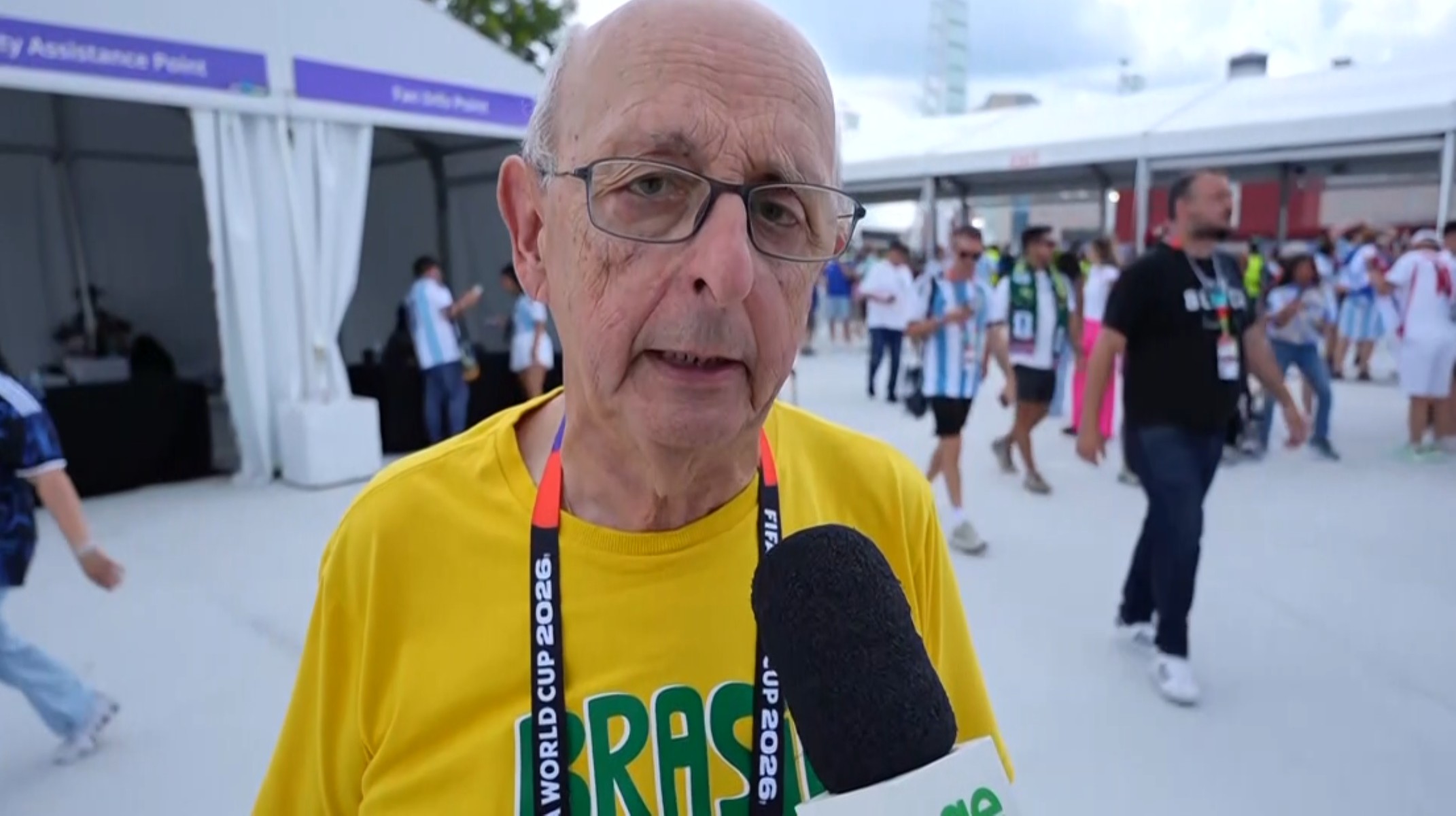 “O Paraná te abraça”: referência do jornalismo esportivo, Osires Nadal vive 13ª final de Copa do Mundo