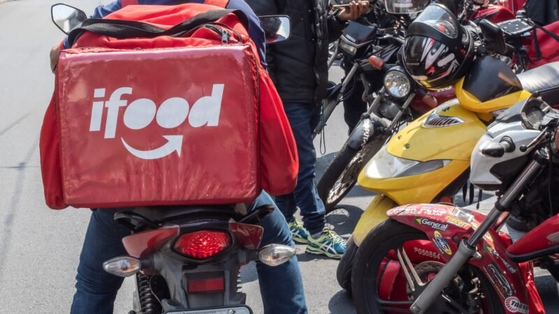 Justiça impede INSS de recusar benefícios a entregadores do iFood por falta de carteira assinada