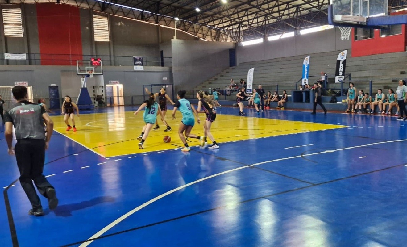 Basquete: campeonato estadual sub-18 de MS acontece em dois países