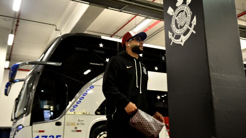 Corinthians define data para retorno de Memphis e agenda exames
